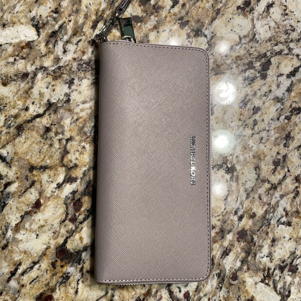 Michael Kors Travel Continental Leather Wallet